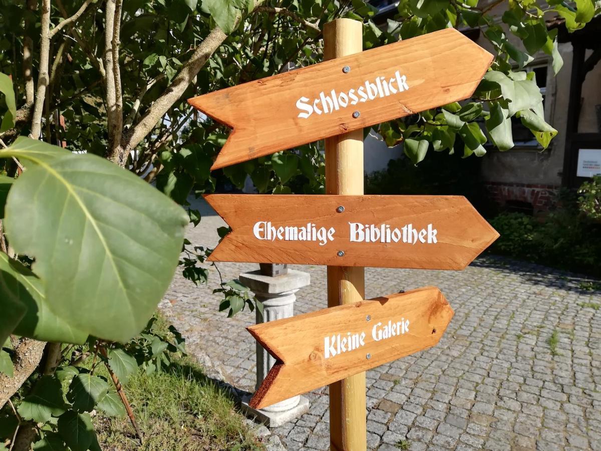 Ehemalige Bibliothek Apartment Fuer 2 Mit Kueche Kamin Netflix Parken Und Hofladen Steinhofel Kültér fotó